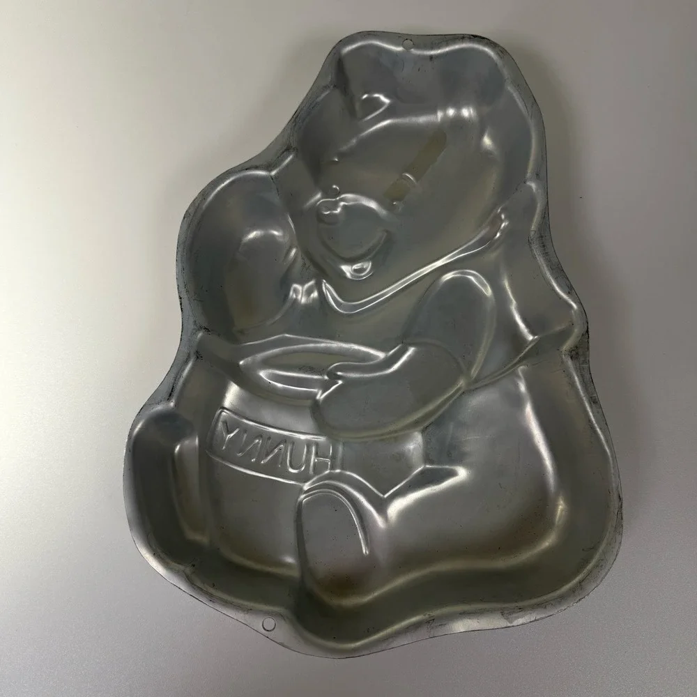 Disney‎ Winnie the Pooh Shaped Wilton Cake Pan 1995 Vintage Birthday